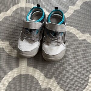 OshKosh B'gosh Boy's Carlo Sandals